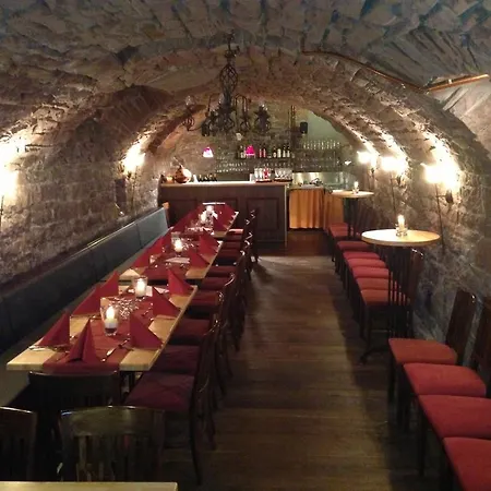 Hotel Linde Restaurant & 3*