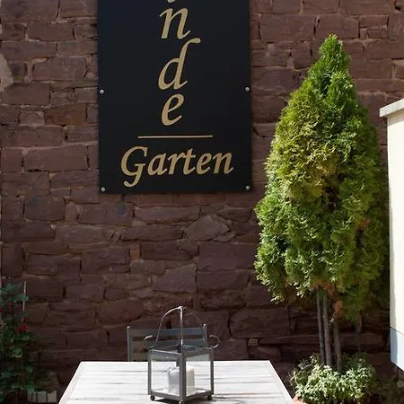 מלון Linde Restaurant & 3*