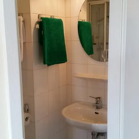 Hotel Linde Restaurant & 3*